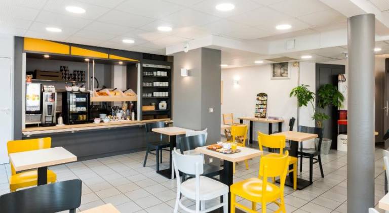 B&B HOTEL Nantes Aeroport — photo 2