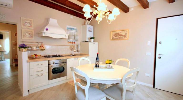 Rental apartment with 2 rooms for 4 persons — photo 2