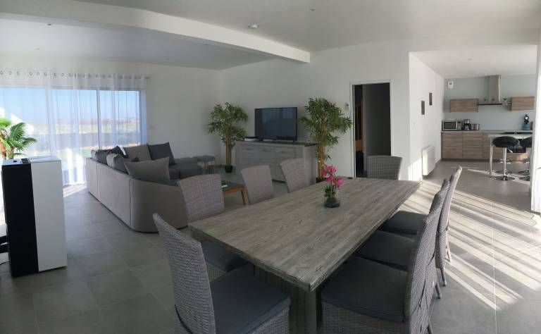 House with barbeque & garden | Beach view — photo 5