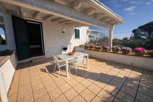 Vacation home with terrace, grill & garden — photo 5