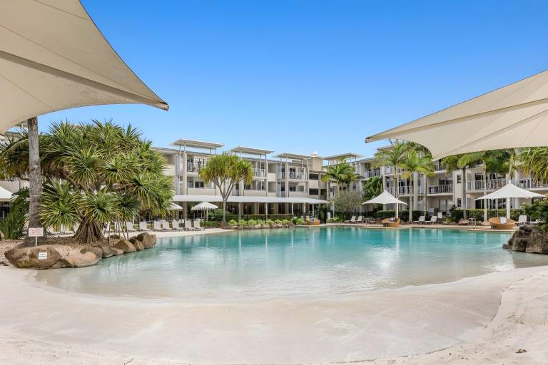 Serviced apartment Casuarina