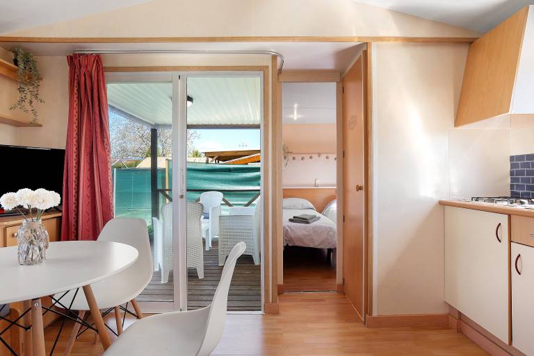 Mobile Home 'Natural Casita Palmar' with Private Terrace, Wi-Fi and Air Conditioning — photo 5