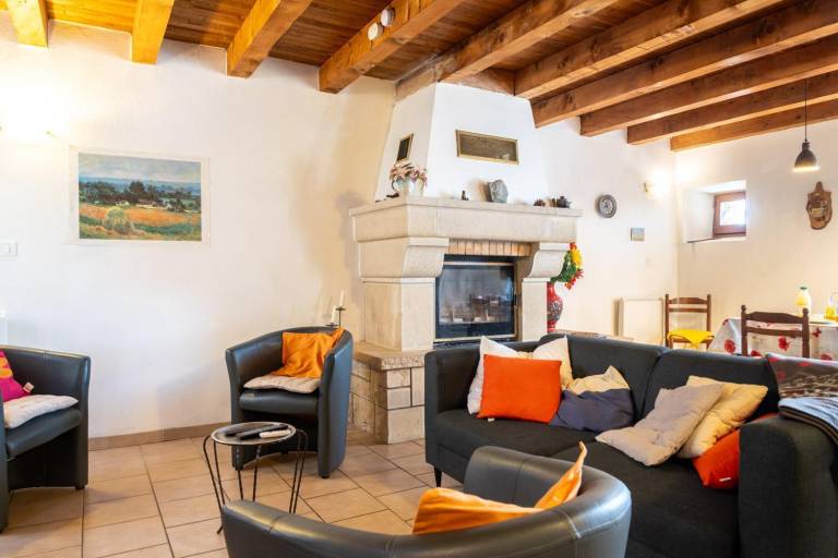 Gite with patio & yard | Pets allowed — photo 4