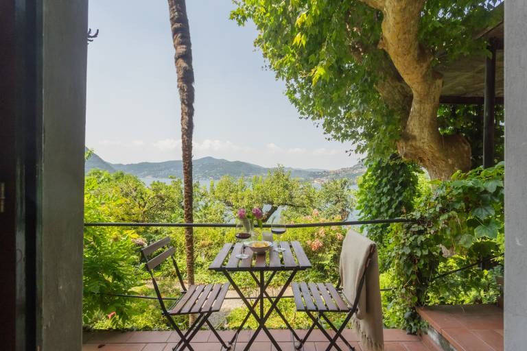 Holiday apartment with terrace | Lake view — photo 3