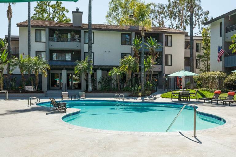 Apartment  Winnetka