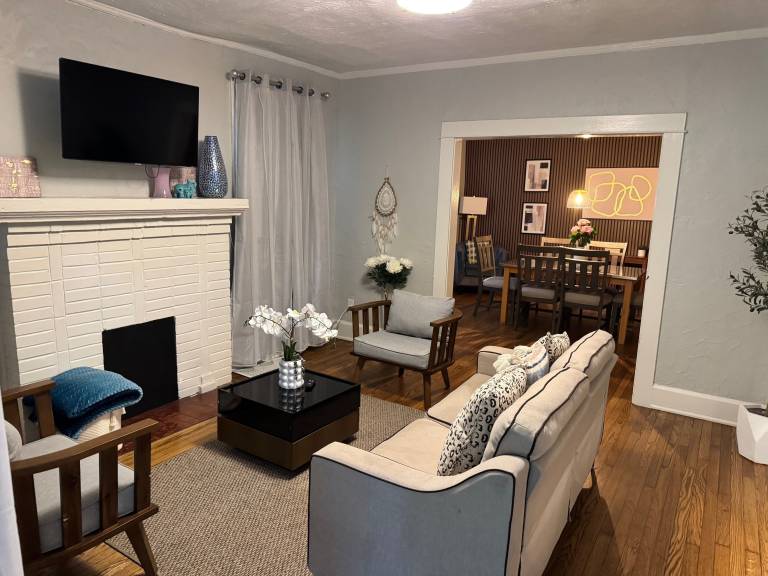 House  Ensley