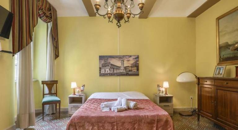 Apartment | Near Lucca Cathedral — photo 2
