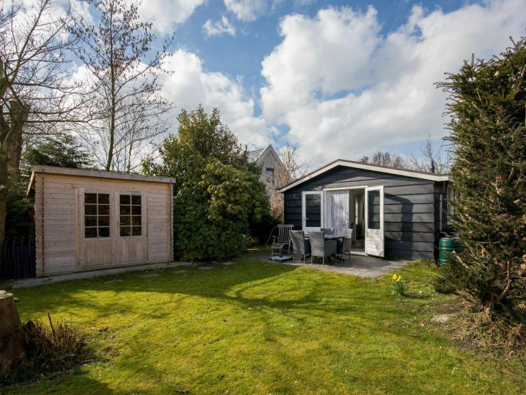House with terrace & barbeque — photo 4