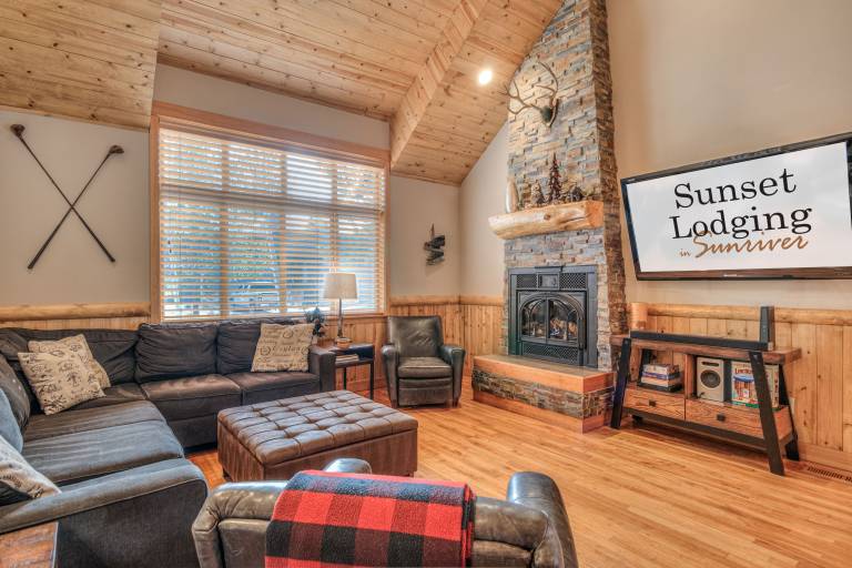 Sunriver Vacation Home, Hot Tub, Bikes, SHARC, Dog Friendly — photo 5