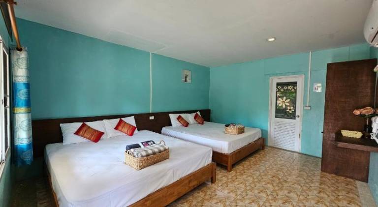 Koh Ngai KaiMuk Thong Resort — photo 2
