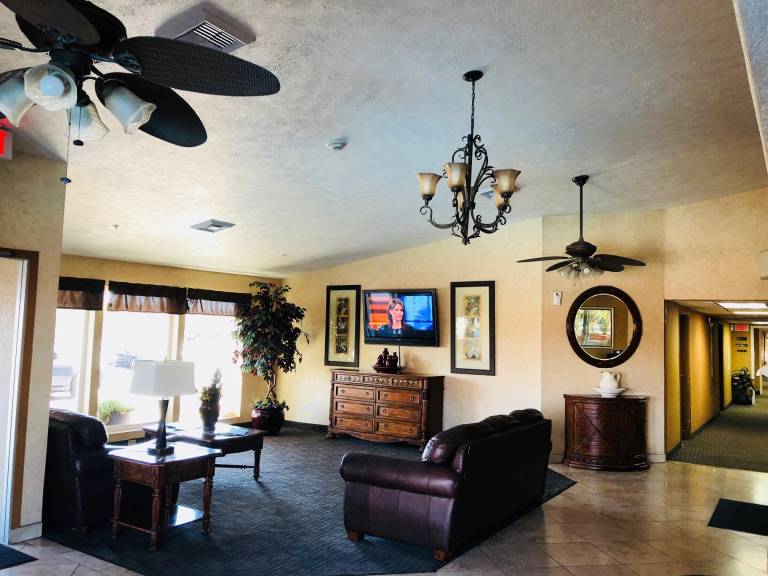 Sunrise Inn — photo 3