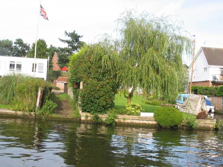 Cottage Horning