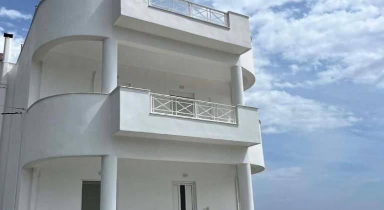 Villa with terrace, garden & grill | Good for workation — photo 4