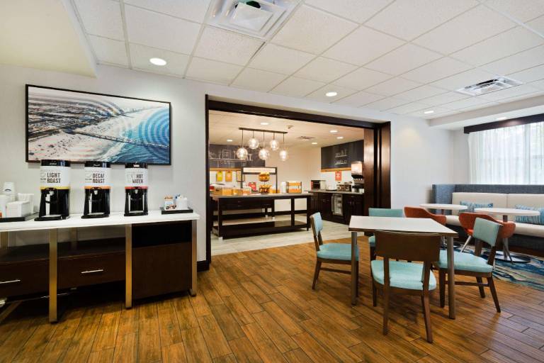 Hampton Inn Jacksonville-I-295 East/Baymeadows — photo 4