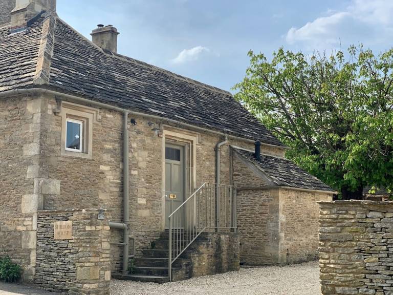 Cottage  Burford