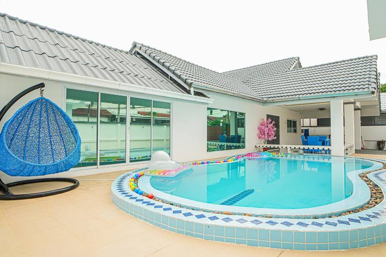 Chalet | Pets are welcome in Chonburi