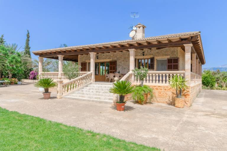 Villa La Puebla
