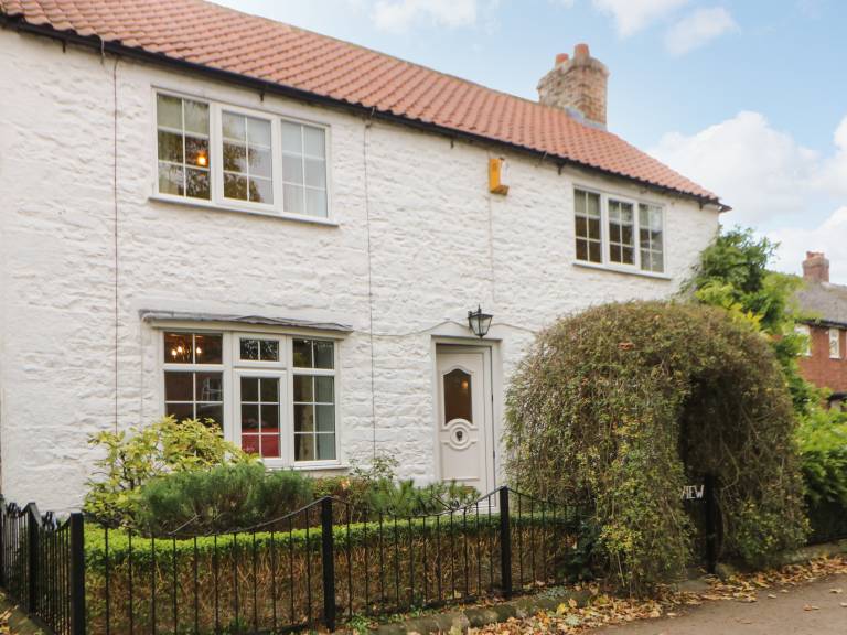 Family-oriented lovely cottage with garden | Dogs allowed — photo 2