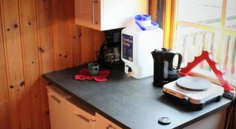 Bjorsjoas Vildmark - Rooms and small camping cabin close to nature — photo 4