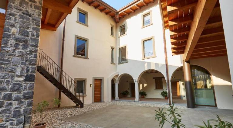 Bed & Breakfast  Monasterolo del Castello