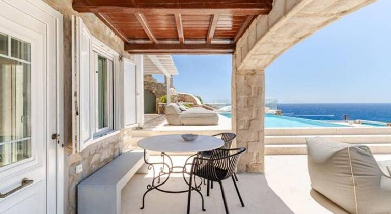 Fully equipped villa with yard, private pool & terrace | Next to the beach | Pets are welcome — photo 3