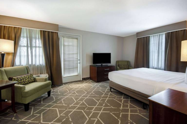 Resort Many