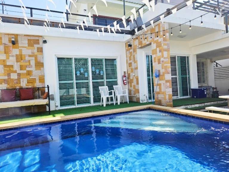 Baan Advice Pool Villa Hua Hin 4 Bedroom in Hua Hin