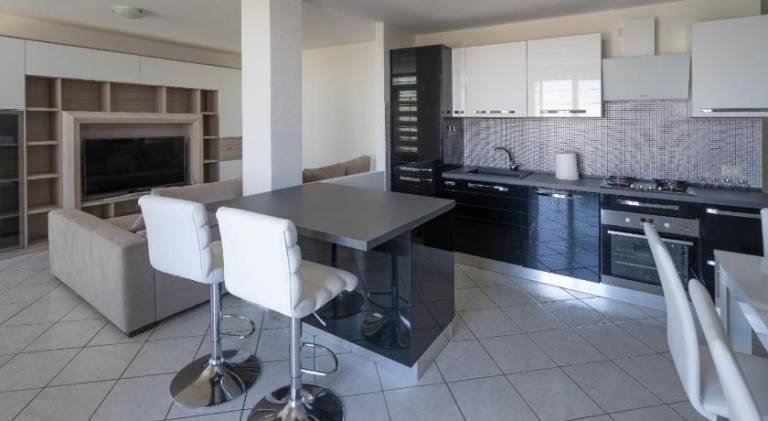 Rental apartment with 2 rooms for 4 persons — photo 3