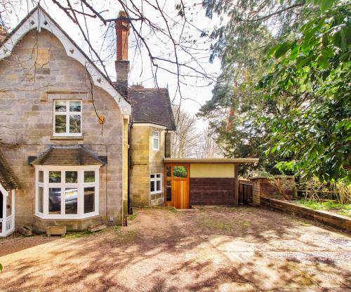 House  Forest Row