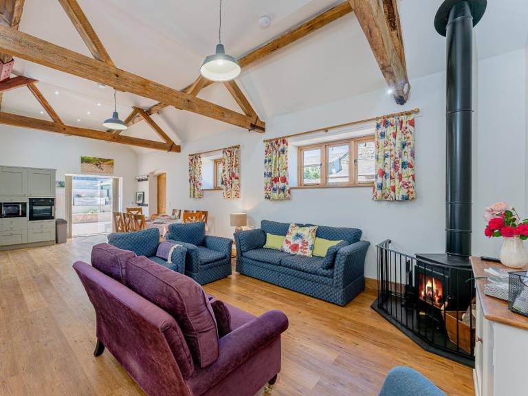 Fully equipped nice cottage with yard & grill | Pets are welcome — photo 3