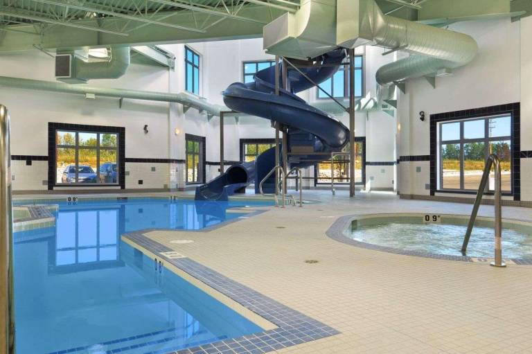 Ramada by Wyndham Lac La Biche — photo 5
