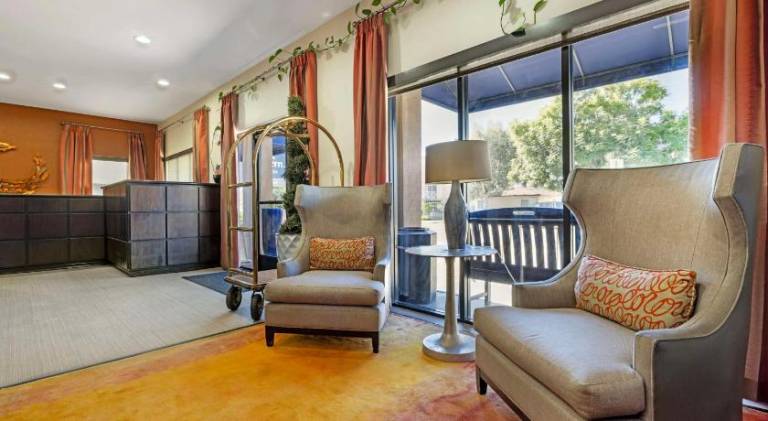 Best Western Royal Palace Inn & Suites in Culver City, CA