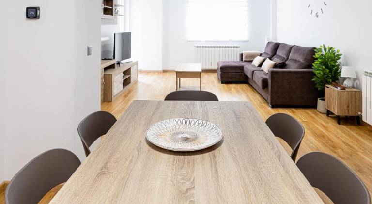 Rental apartment with patio | Next to the ski | Perfect for remote work | Pet-friendly — photo 3