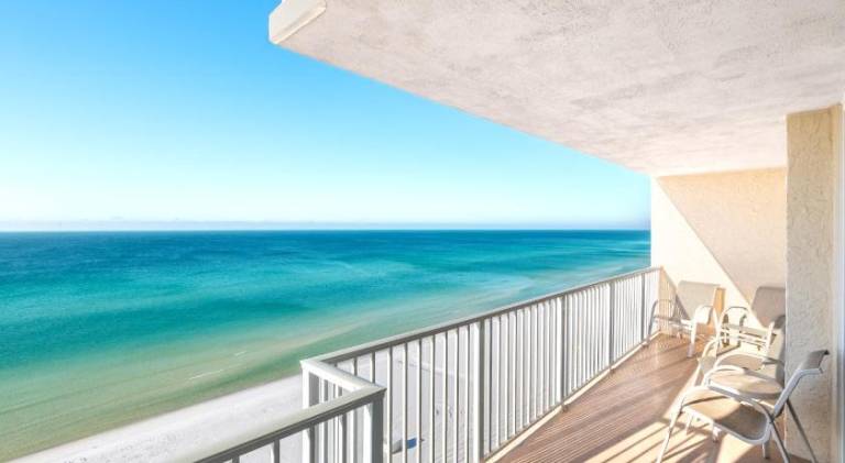 Landmark Holiday Beach Resort — photo 4