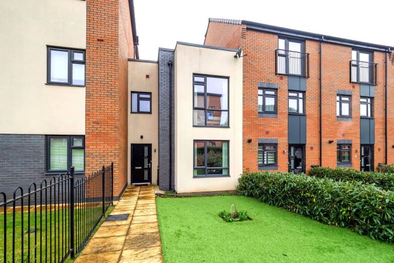 House Newcastle-under-Lyme