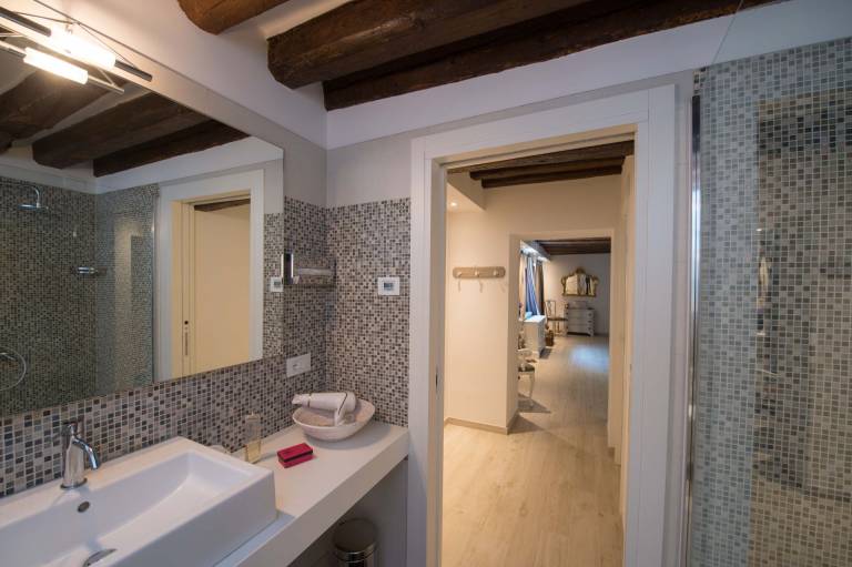 Apartment | Next to Rialto Bridge — photo 5