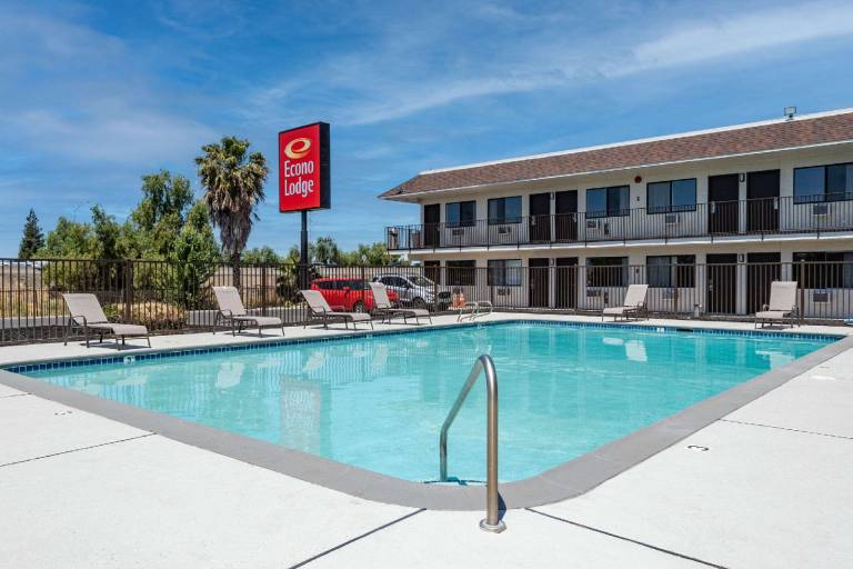 Econo Lodge Stockton near I-5 Fairgrounds — photo 5