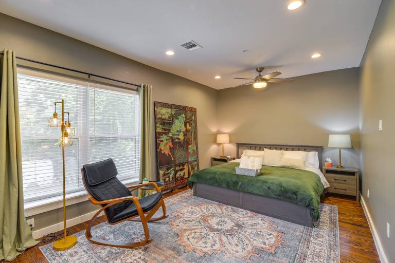 Pet-Friendly Houston Apt: Walk to Midtown! — photo 2