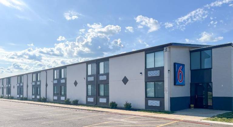 Motel 6 Rockford, IL – RFD Airport in Rockford, IL