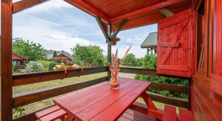Lodge with pool, garden & patio — photo 3