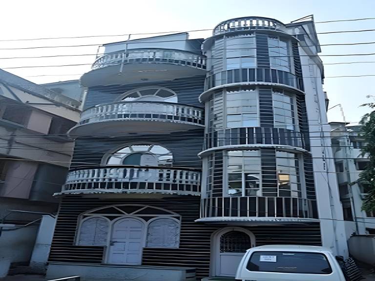 New Hotel White Palace