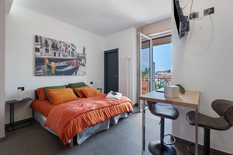 Ferienwohnung Venezia mit Bergblick Balkon und Wi Fi