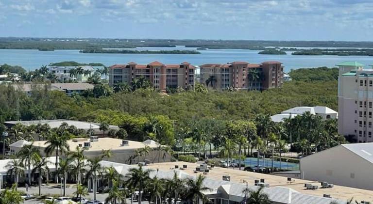Fort Myers Beach Penthouse Condo — photo 3