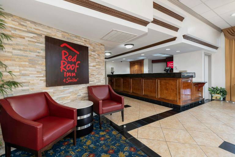 Red Roof Inn & Suites Macon — photo 4