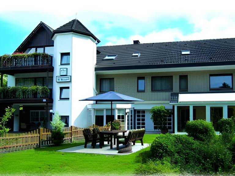 Haus am Wasserfall