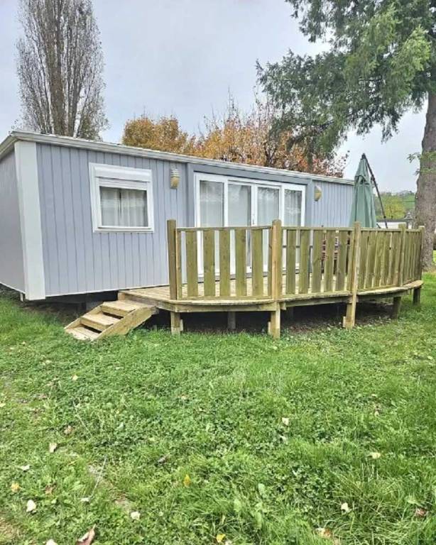 Camping  Charlieu