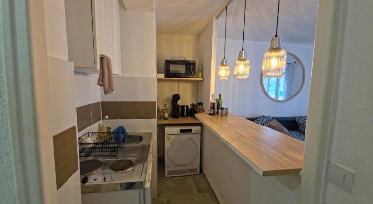 Apartment with patio | Perfect for remote work — photo 3