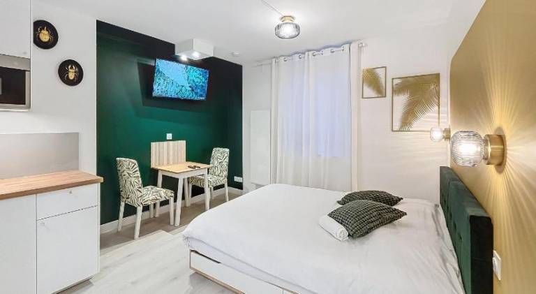 Rental apartment with 1 room for 2 persons in Woippy