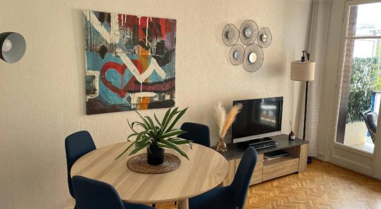 Holiday apartment with terrace — photo 4