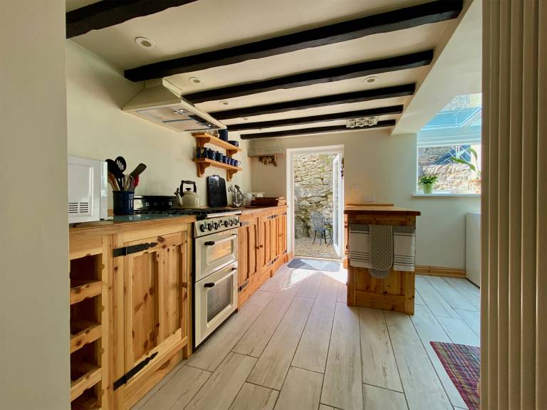 Family-oriented cottage with yard & terrace | Pets are welcome — photo 2